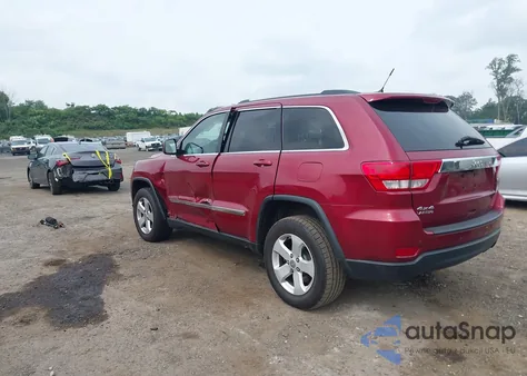 2013 Jeep Grand Cherokee Laredo из США, поврежденный, VIN 1C4RJFAG1DC641018